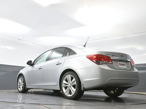Used 2013 Chevrolet Cruze LTZ FWD image 28