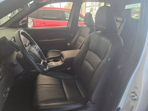 Certified 2025 Honda Ridgeline TrailSport image 18