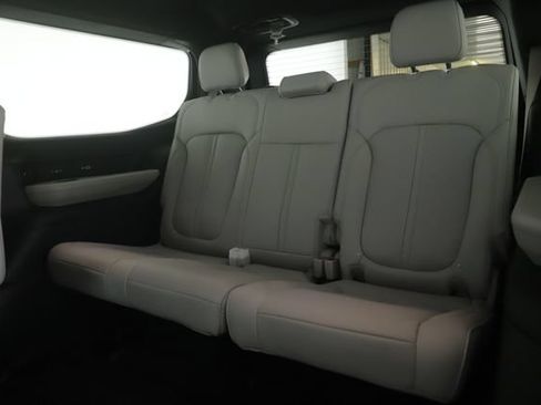 New 2026 Jeep Grand Wagoneer Limited AWD/4WD image 31