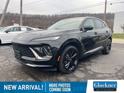 Used 2025 Buick Envision Sport Touring image 1