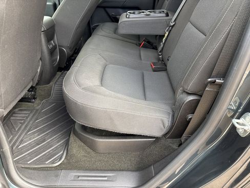 Used 2017 Chevrolet Colorado LT w/ LT Convenience Package image 19