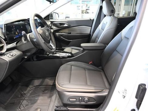 New 2026 Chevrolet Trax ACTIV w/ Driver Confidence Package FWD image 9