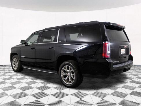 Used 2017 GMC Yukon XL SLT image 6