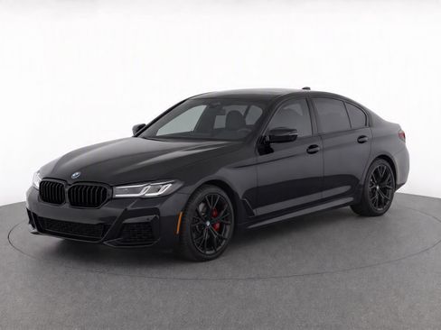 Used 2023 BMW 540i w/ M Sport Package RWD image 2