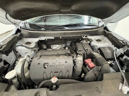 Used 2023 Mitsubishi Outlander Sport SE image 12