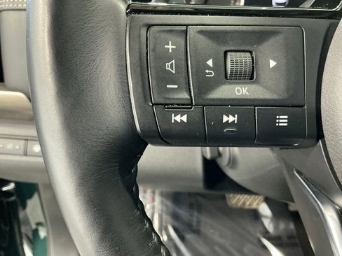 Used 2023 Nissan Pathfinder Platinum AWD/4WD image 42
