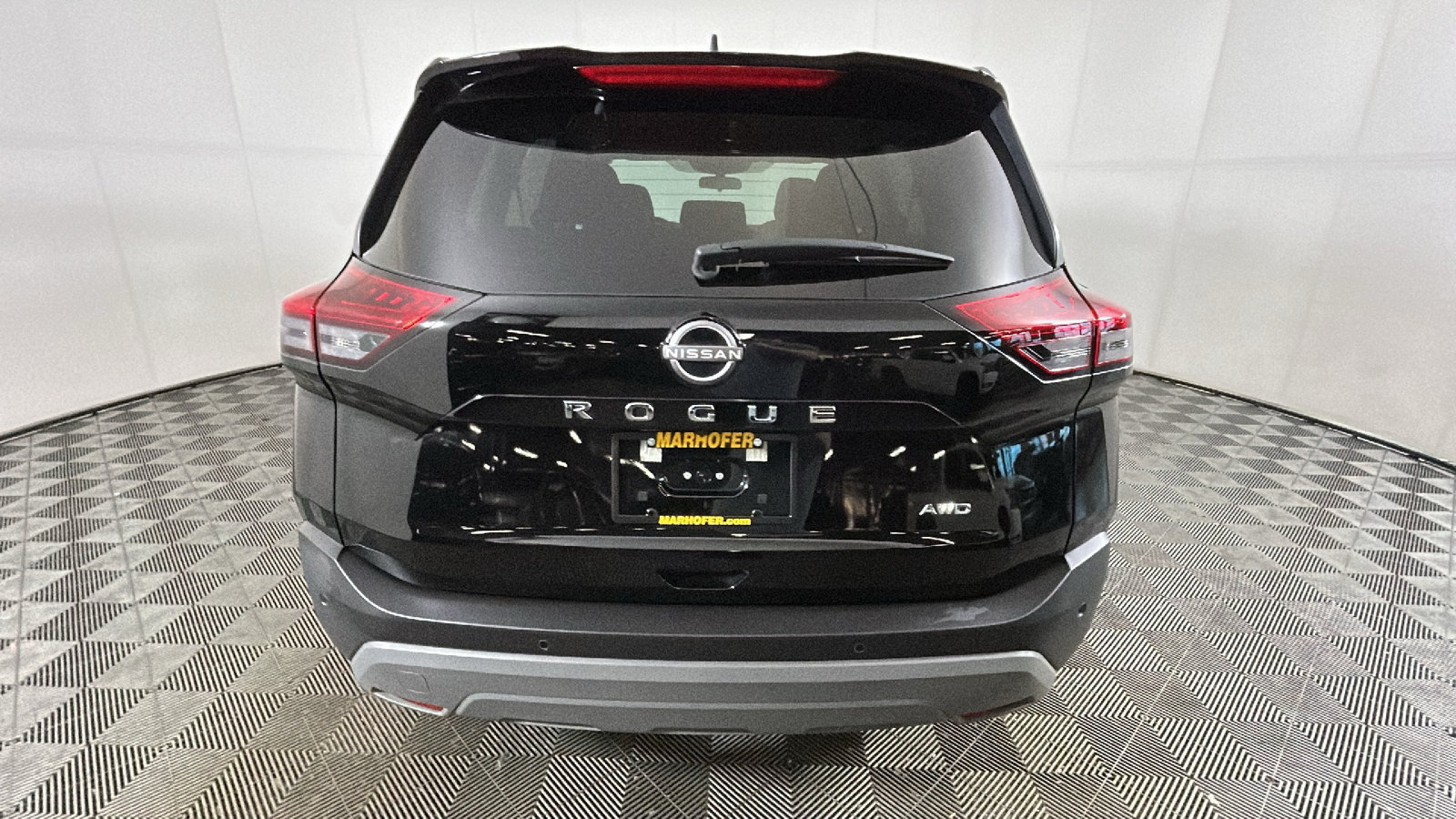 Used 2023 Nissan Rogue S AWD/4WD image 4