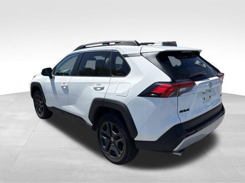 Used 2023 Toyota RAV4 Adventure image 3