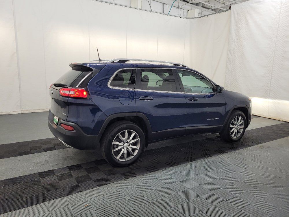 Used 2018 Jeep Cherokee Limited w/ Technology Group AWD/4WD image 10