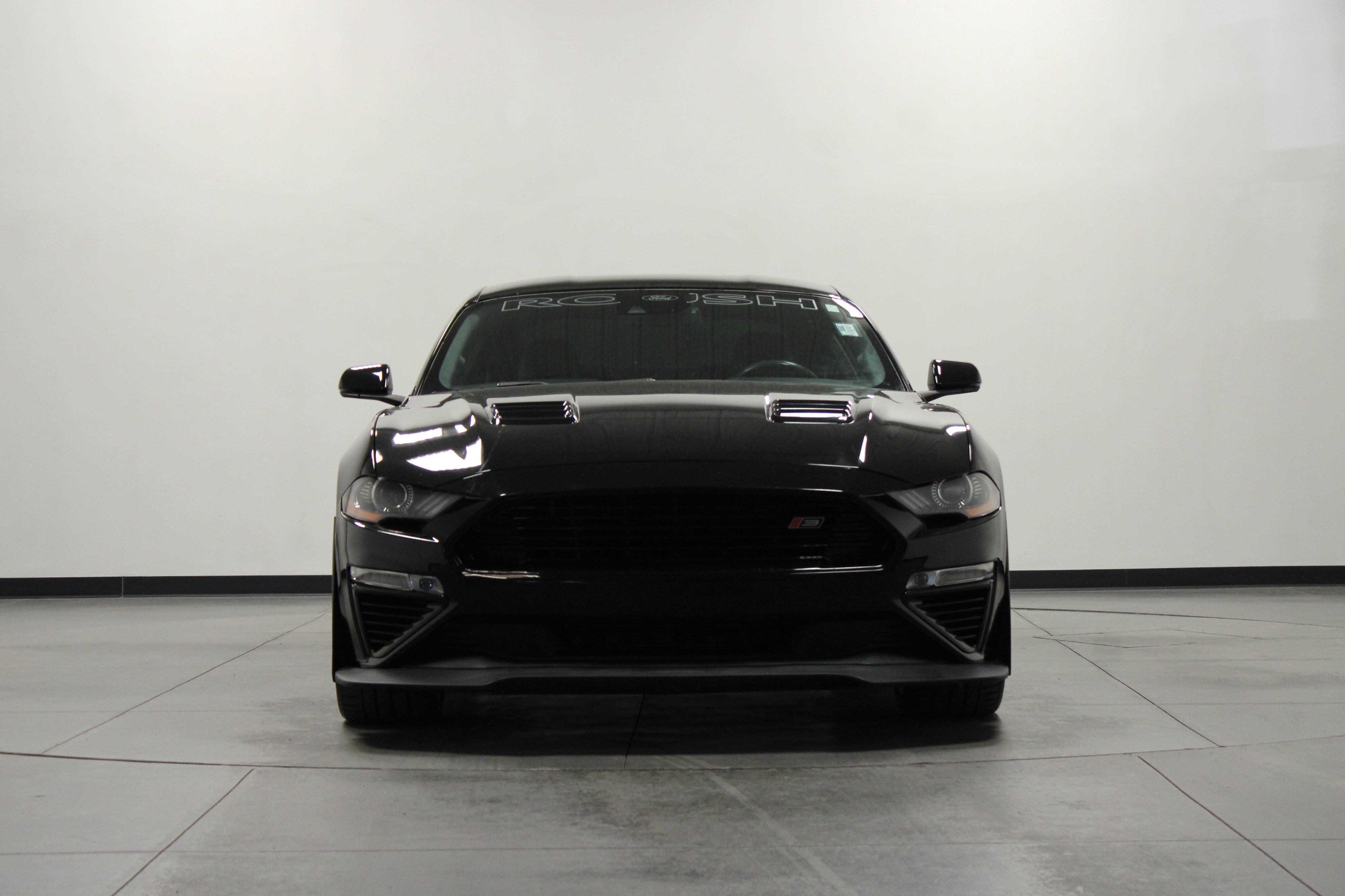 Used 2021 Ford Mustang GT Premium w/ GT Performance Package RWD image 9
