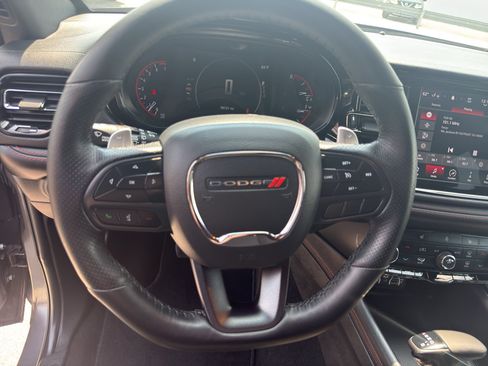 Used 2025 Dodge Durango GT AWD/4WD image 17