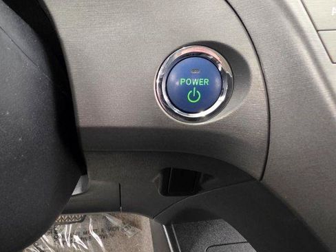 Used 2013 Toyota Prius Two FWD image 19