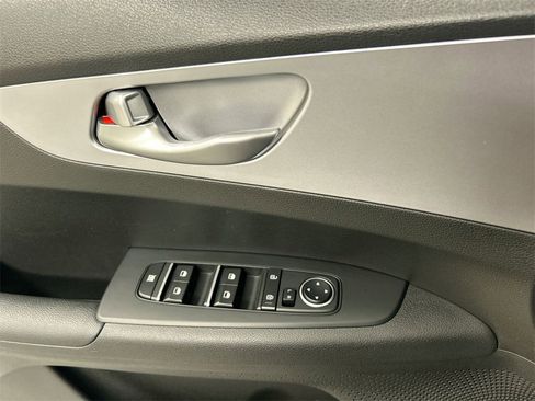 Certified 2024 Kia Forte LXS image 11