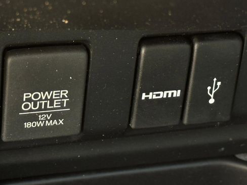 Used 2017 Honda Fit EX image 17