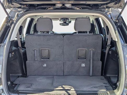 Used 2023 Jeep Grand Cherokee L Laredo image 6