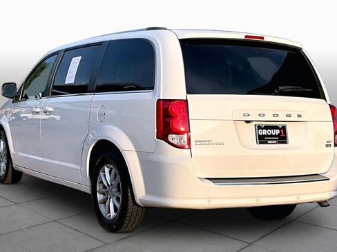 Used 2019 Dodge Grand Caravan SXT w/ Driver Convenience Group FWD image 12