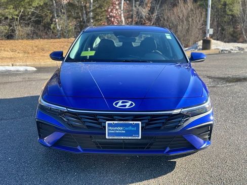 Certified 2025 Hyundai Elantra SE image 7