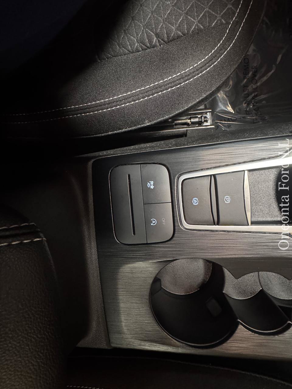 Used 2023 Ford Escape Active AWD/4WD image 19