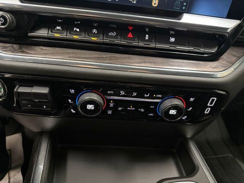 Used 2024 Chevrolet Silverado 1500 LTZ w/ LTZ Premium Package image 23