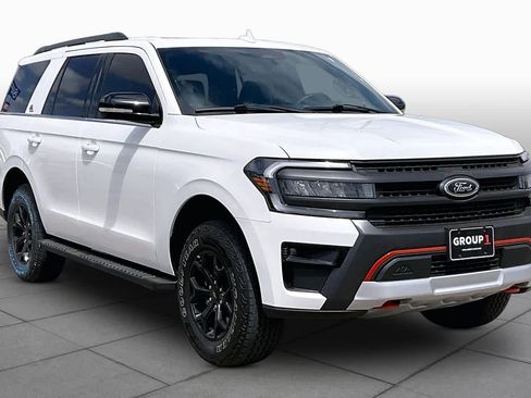 Used 2024 Ford Expedition Timberline image 3