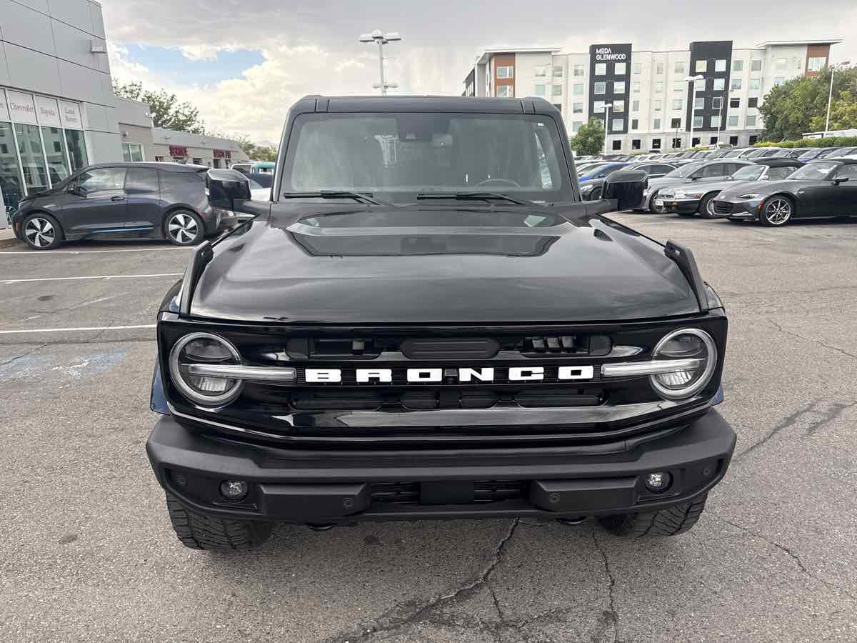 Used 2021 Ford Bronco Outer Banks AWD/4WD image 3