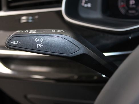 Used 2023 Audi Q7 3.0T Premium Plus image 40