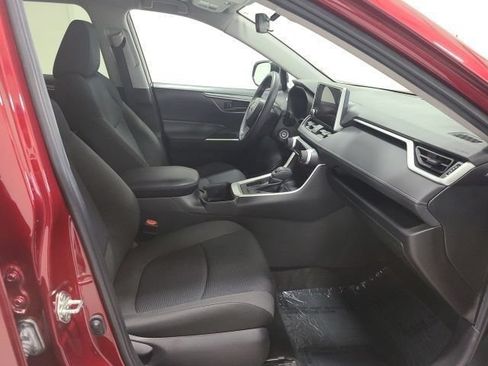 Used 2023 Toyota RAV4 LE FWD image 9