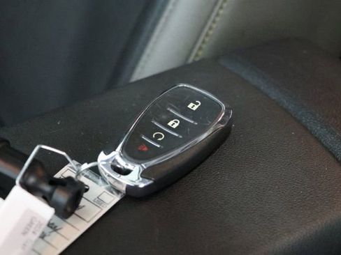 Used 2024 Chevrolet Trax ACTIV w/ Sunroof Package image 41