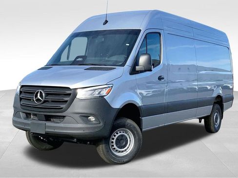 New 2025 Mercedes-Benz Sprinter 2500 image 2