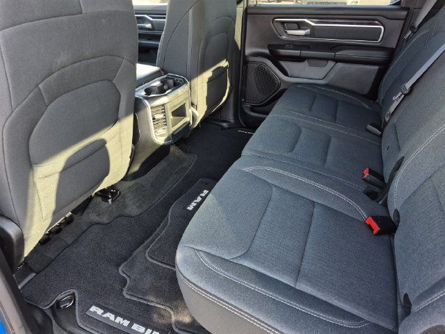 Used 2022 RAM 1500 Big Horn AWD/4WD image 30