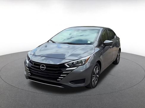 Used 2025 Nissan Versa SV FWD image 7