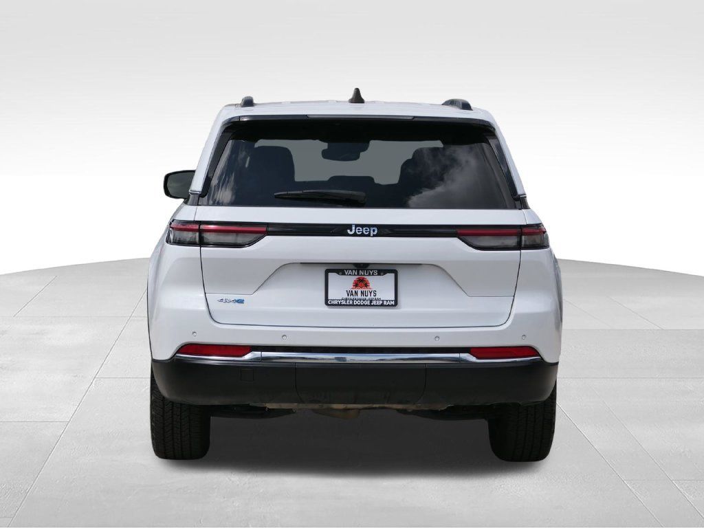 Certified 2024 Jeep Grand Cherokee Limited 4xe AWD/4WD image 3