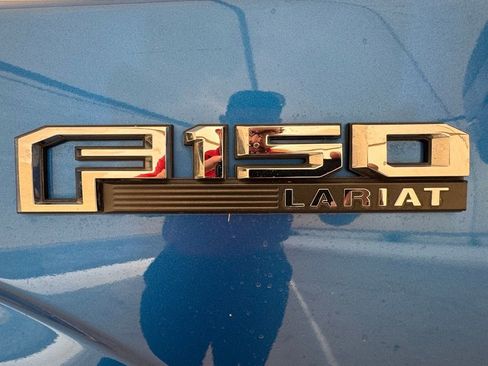 Used 2015 Ford F150 Lariat image 14