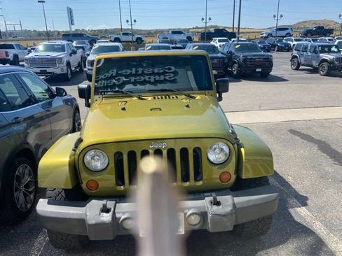 Used 2007 Jeep Wrangler Sahara w/ PWR Convenience Group AWD/4WD image 2