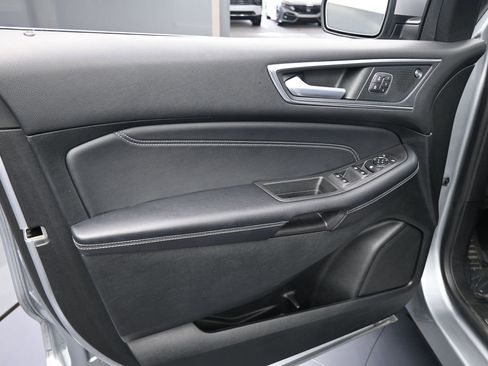 Used 2022 Ford Edge Titanium w/ Equipment Group 301A image 15