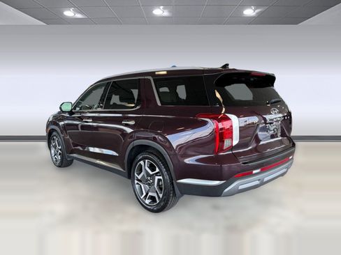 Used 2024 Hyundai Palisade Limited FWD image 3