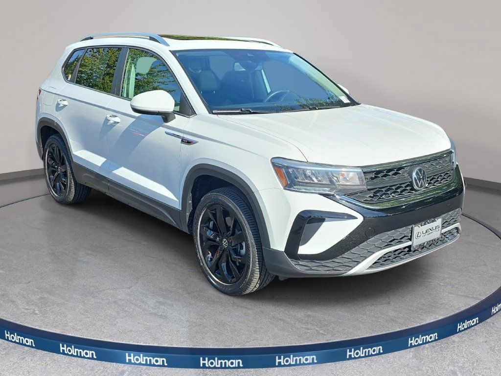 Used 2022 Volkswagen Taos SE AWD/4WD image 4