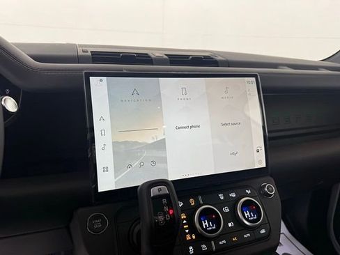 New 2026 Land Rover Defender 110 X-Dynamic SE image 27