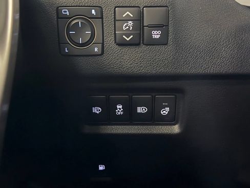 Used 2023 Lexus GX 460 Premium w/ Premium Package AWD/4WD image 14