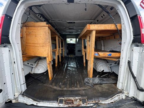 Used 2021 Chevrolet Express 2500 w/ Driver Convenience Package RWD image 13