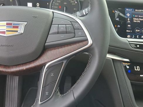 Certified 2026 Cadillac XT5 Premium Luxury w/ Driver Assist Package AWD/4WD image 7