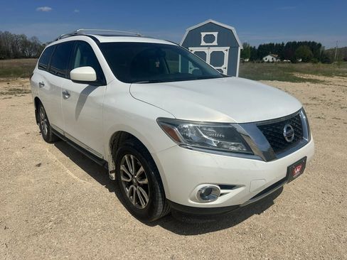 Used 2014 Nissan Pathfinder SL w/ SL Premium Package AWD/4WD image 4
