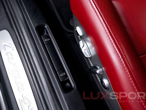 Used 2017 Porsche 911 Targa 4S image 25