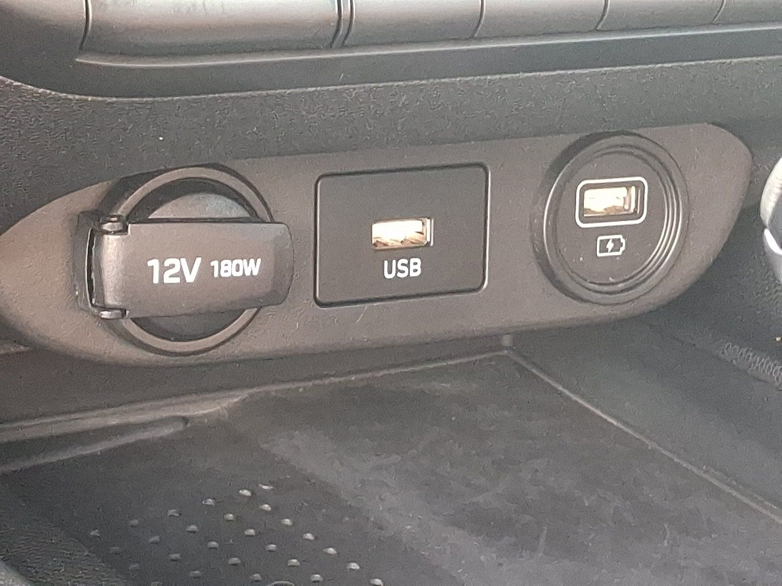 Used 2023 Hyundai Elantra SEL w/ Convenience Package FWD image 25