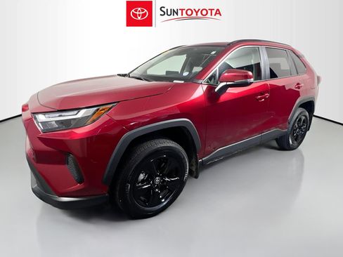 Used 2025 Toyota RAV4 XLE w/ Convenience Package FWD image 9