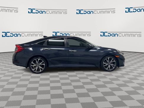 Used 2021 Honda Civic Touring image 9