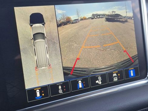 Used 2022 GMC Yukon Denali image 23