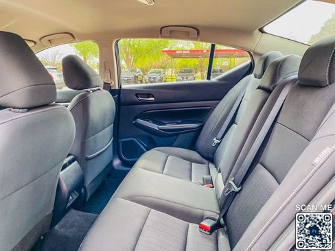 Used 2022 Nissan Altima 2.5 SV FWD image 28