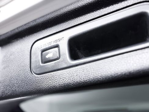 Used 2023 Honda Odyssey Elite image 17