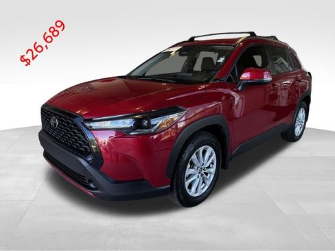 Certified 2024 Toyota Corolla Cross LE image 4